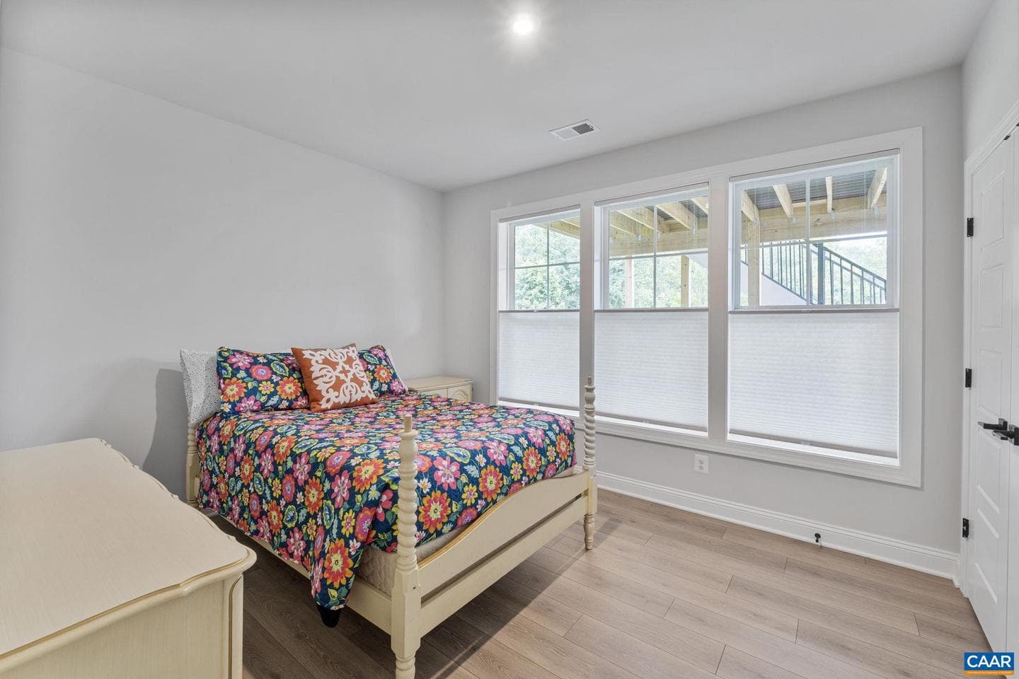 2072 Dunwood Dr photo 39