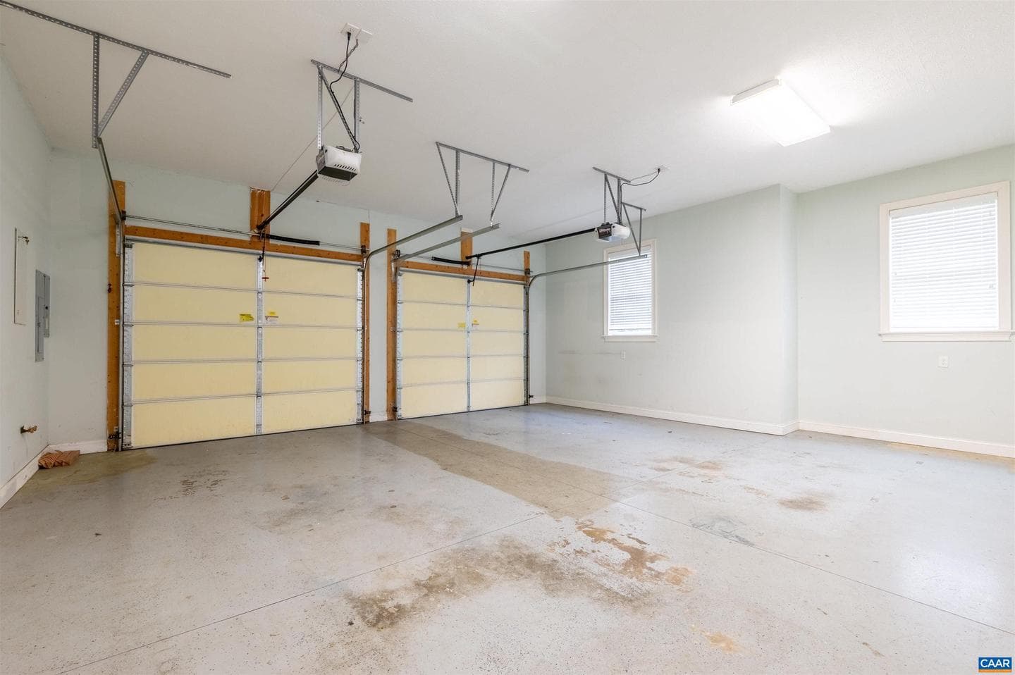 491 Claremont Ave photo 44