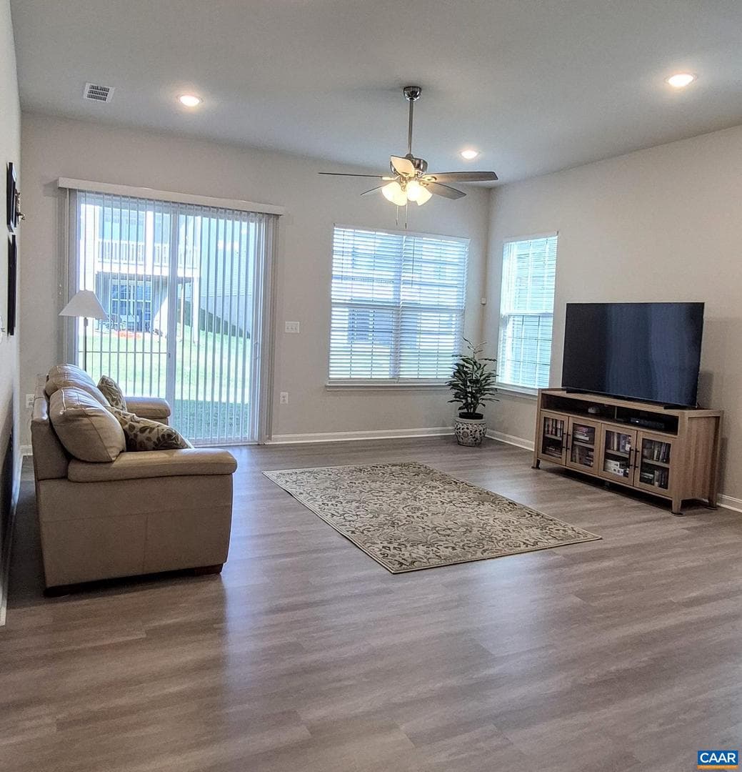 795 Four Seasons Dr photo 14