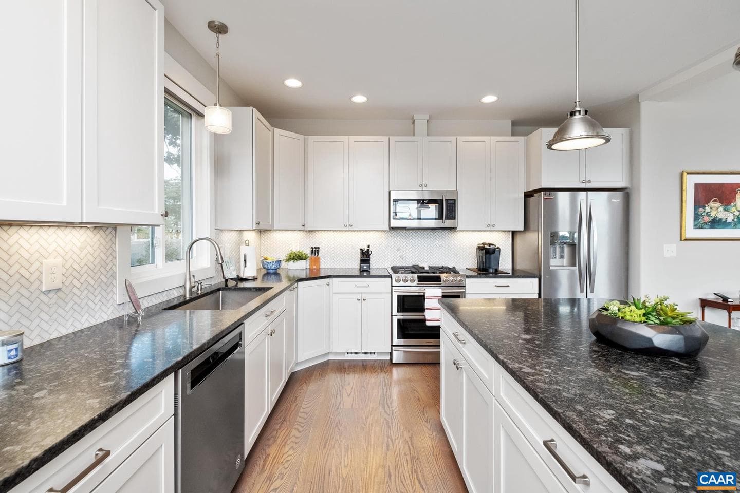 2548 Belvue Rd photo 16