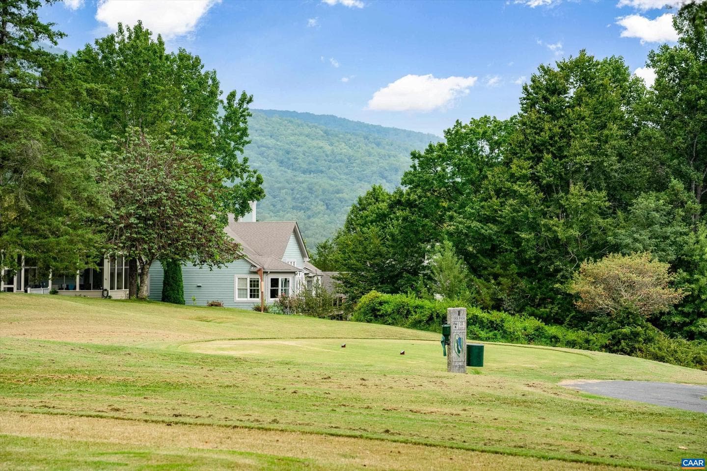 46 Club Highland photo 49