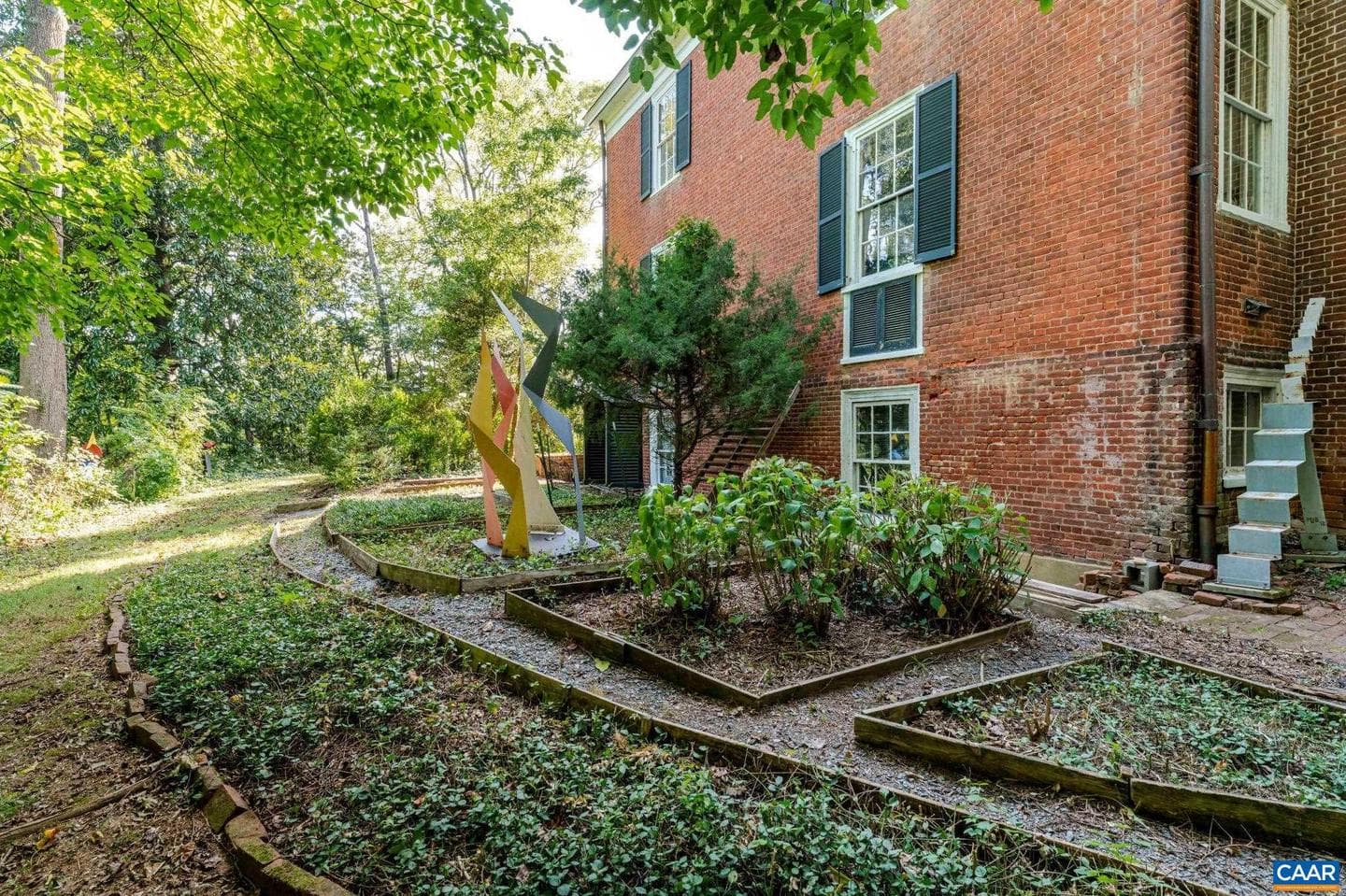 1201 East Jefferson St #the Lewis House Is L photo 45