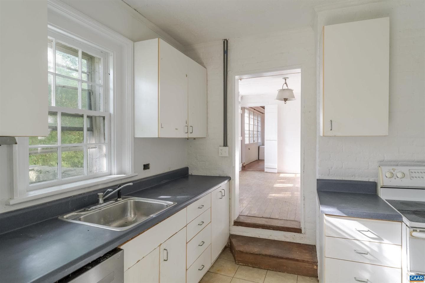 1201 East Jefferson St #the Lewis House Is L photo 58