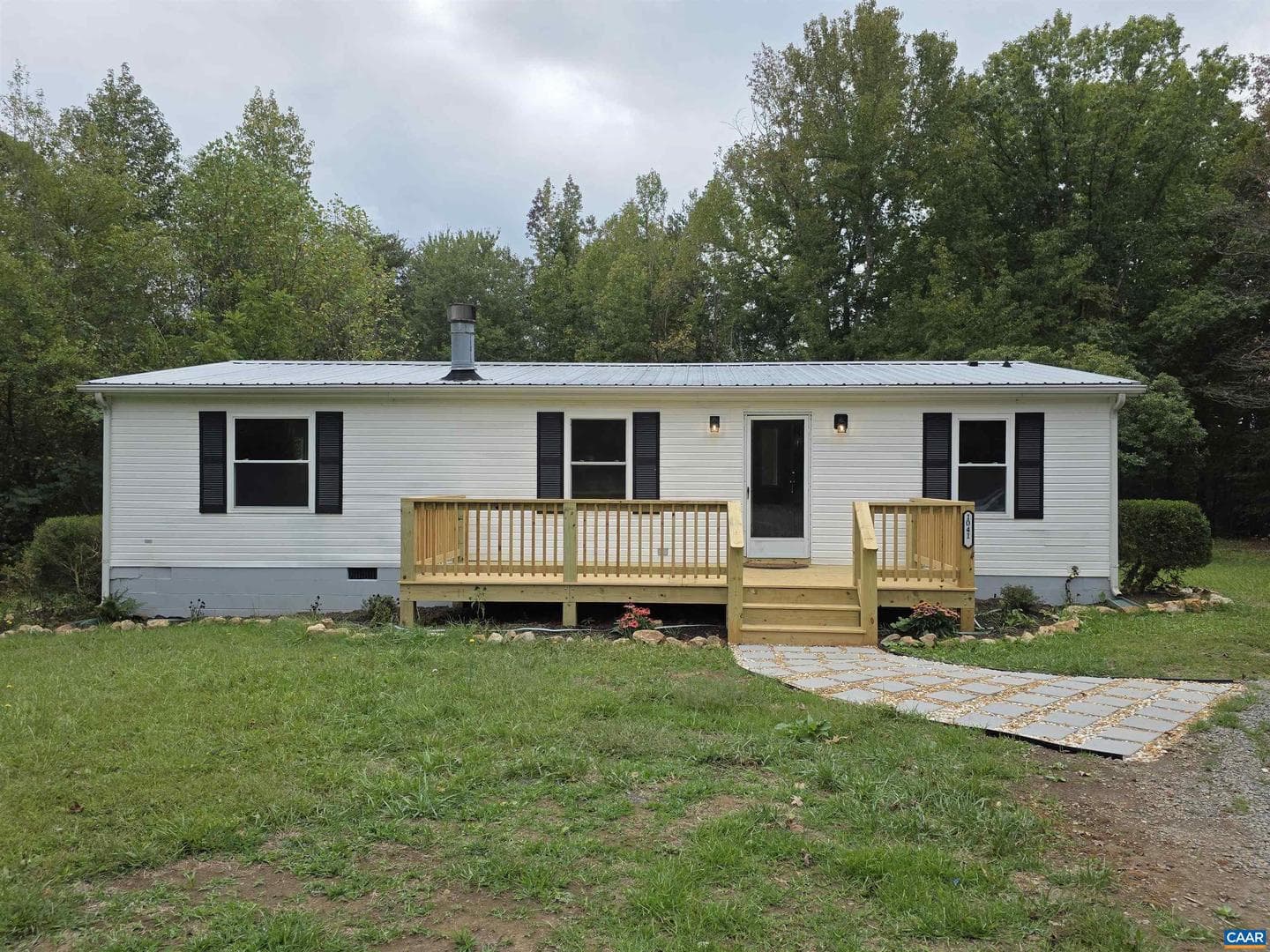 1041 W Old Mountain Rd photo 16