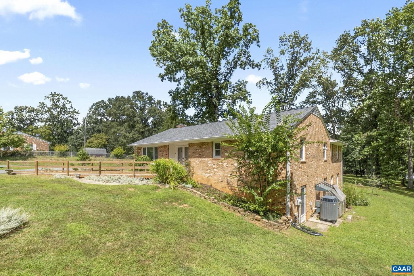 635 Ridgemont Rd photo 51