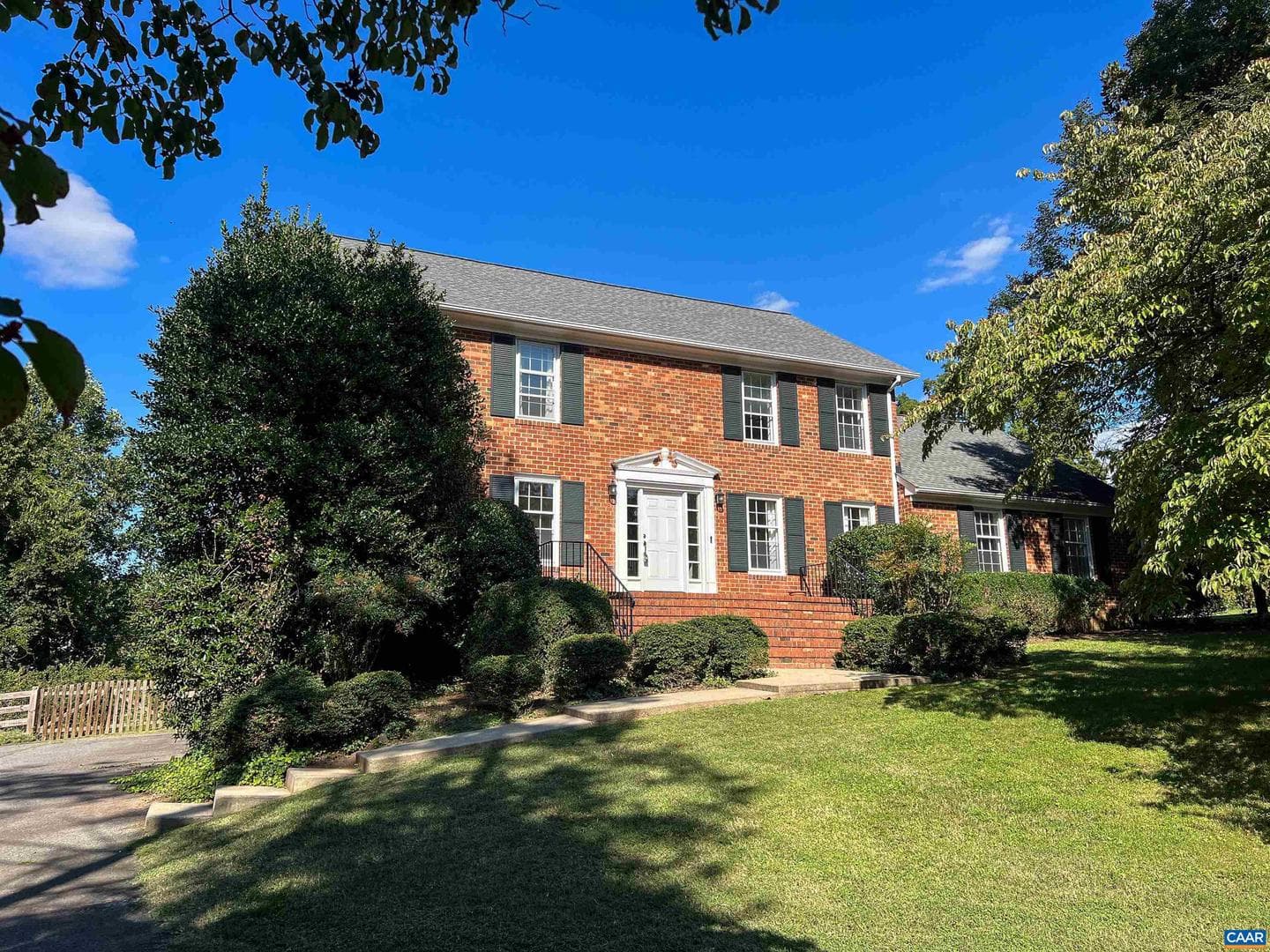 224 Carrsbrook Dr photo 2