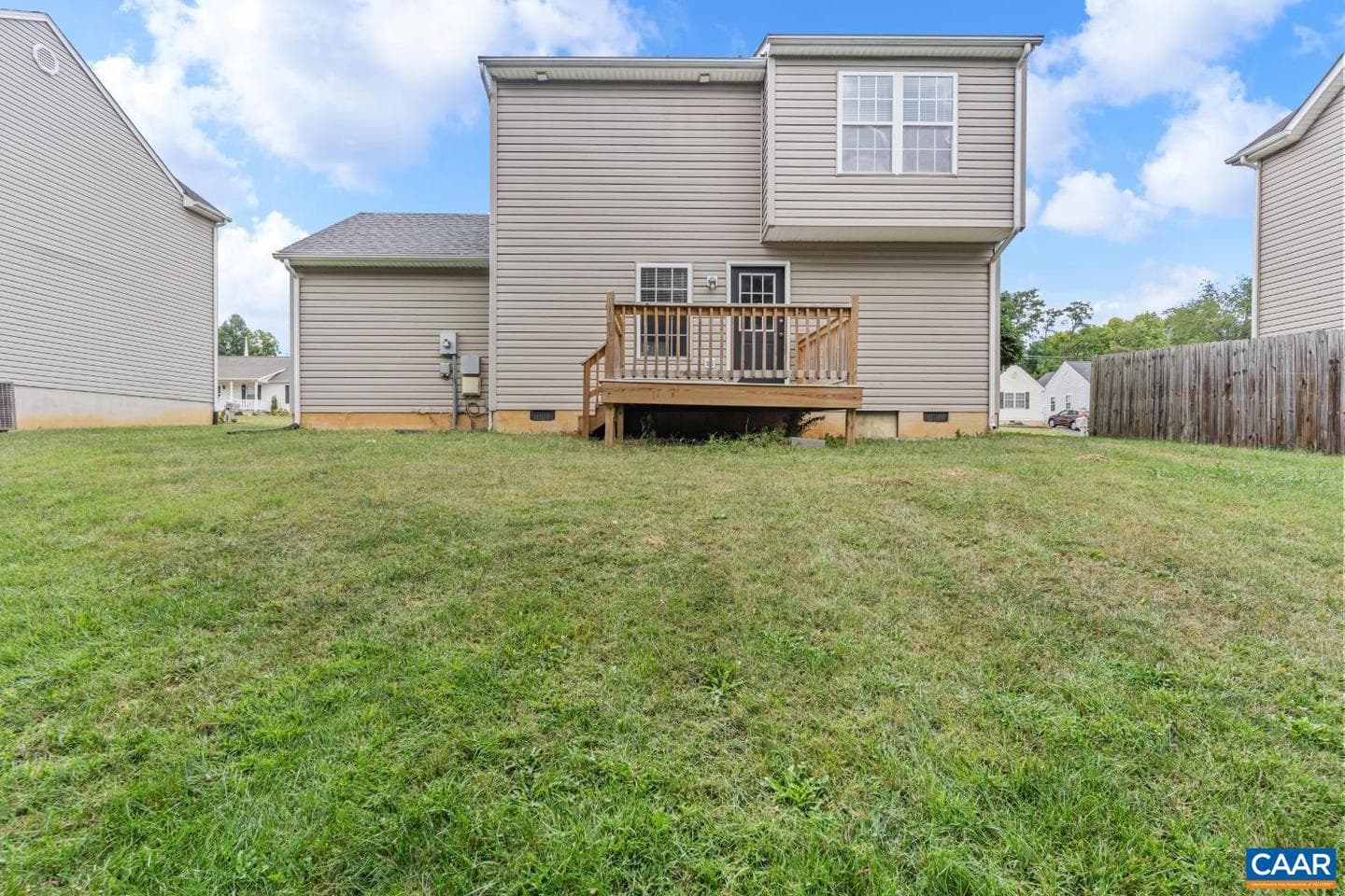 596 Edwardian Ln photo 25