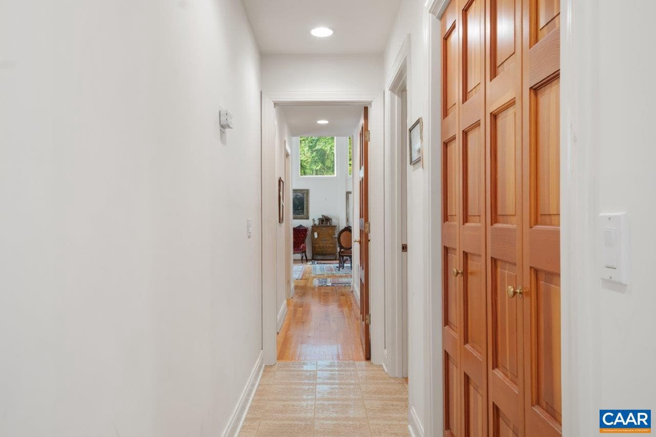 1505 Highland Cir photo 22