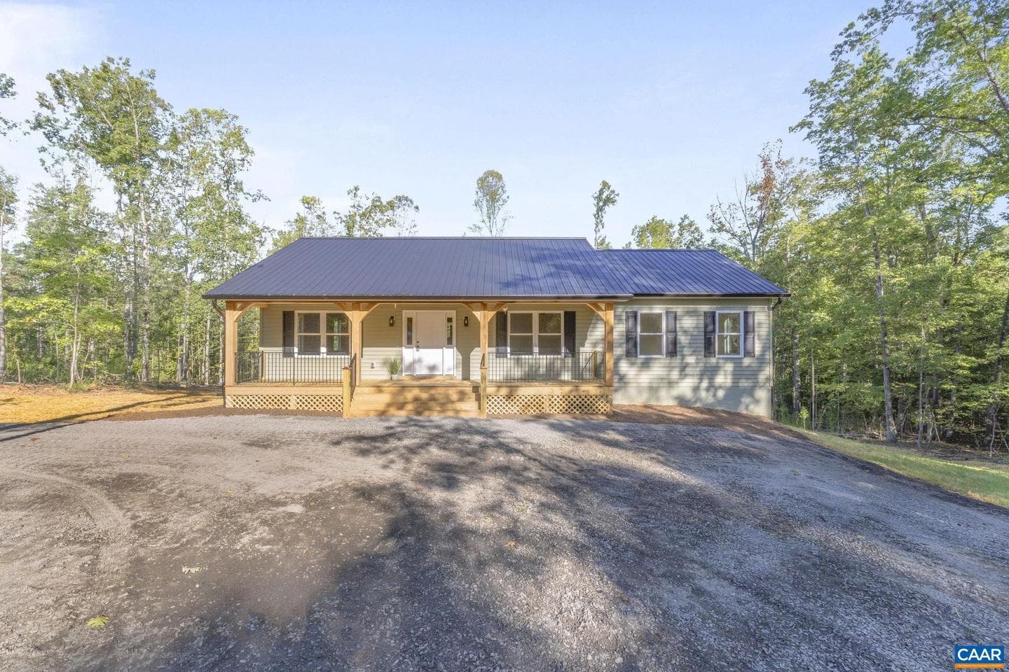 14116 Dickerson Ln photo 2