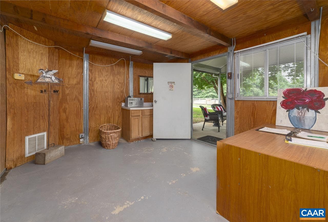 9195 Springwood Rd photo 46