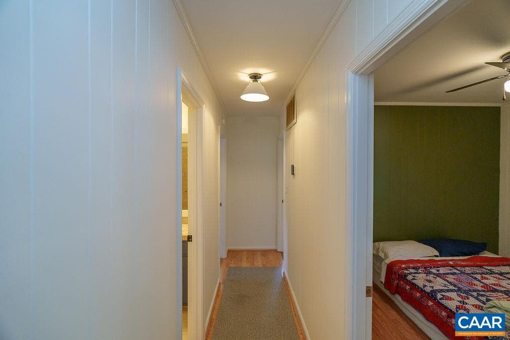 305 Stratford Cir photo 28