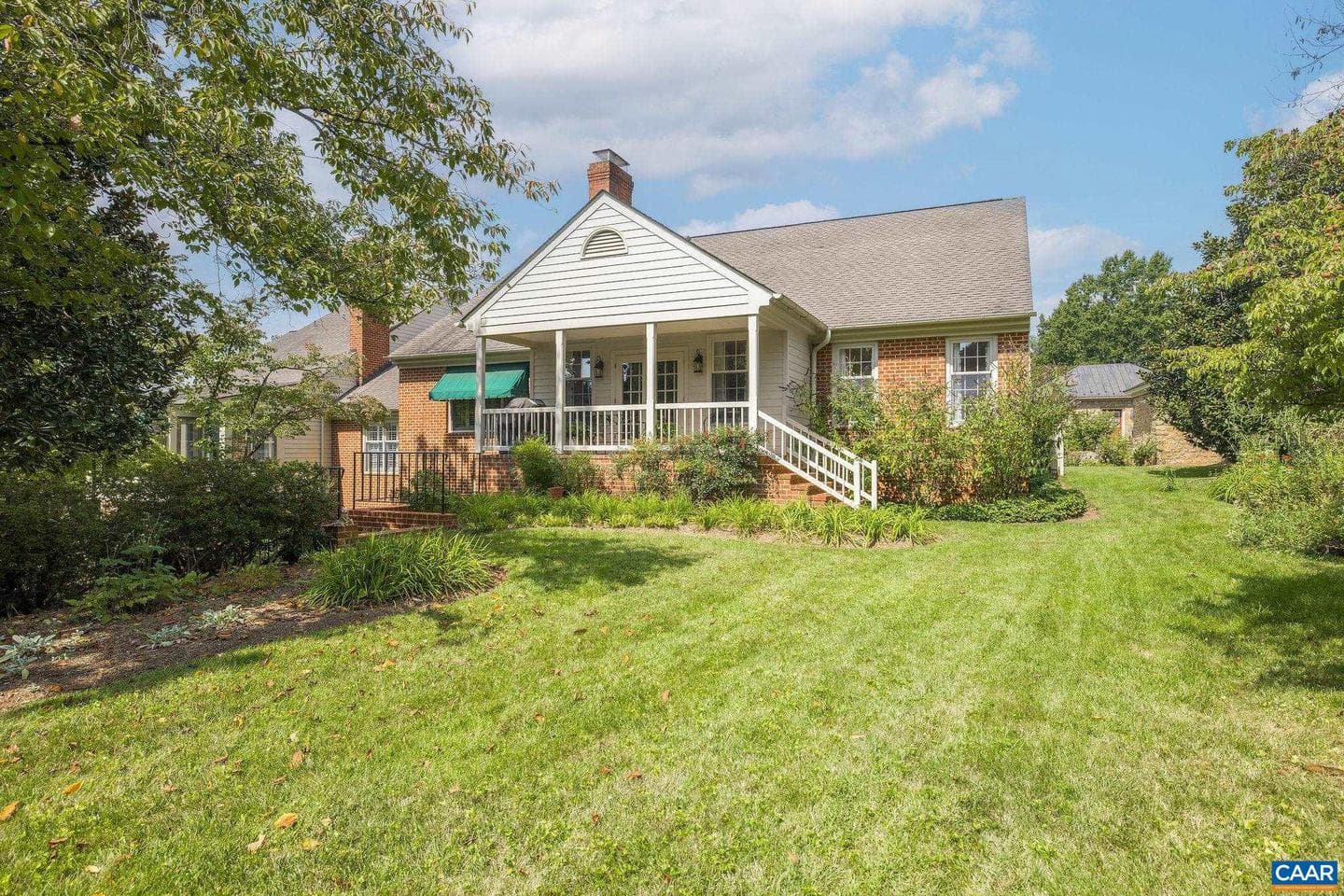 1126 Dryden Ln photo 4