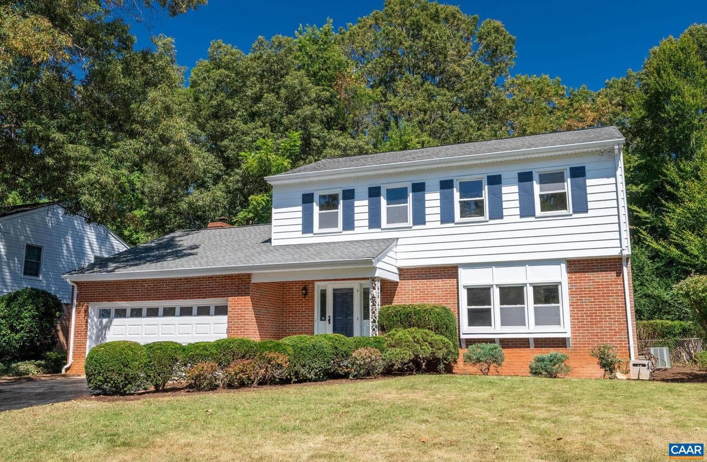 307 Eastbrook Dr photo 3