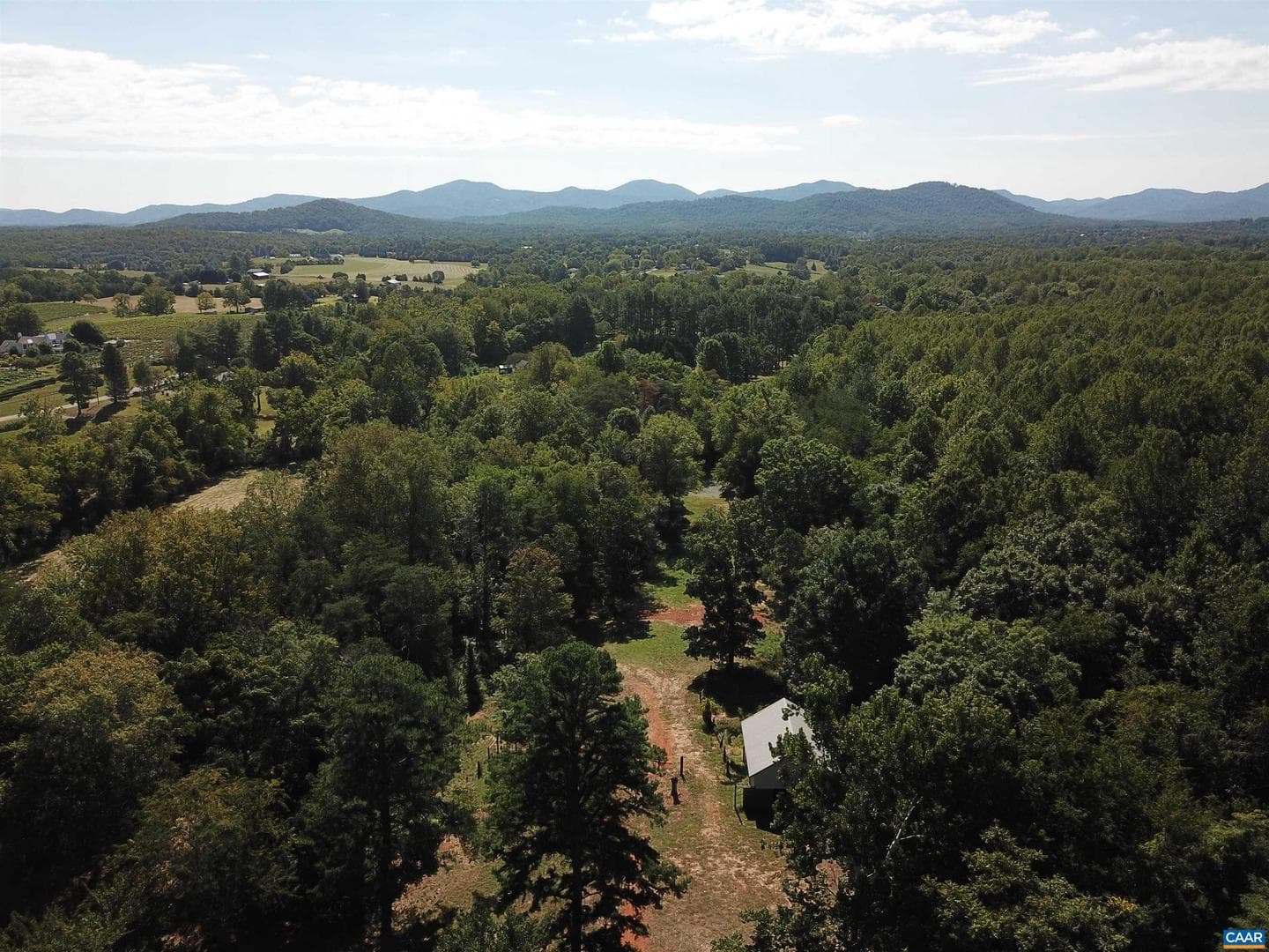 211 Rocky Top Ln photo 18