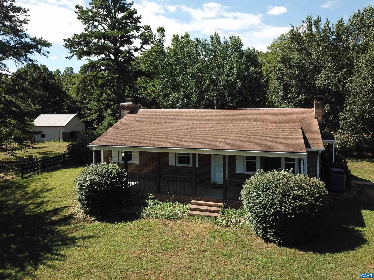211 Rocky Top Ln photo 3