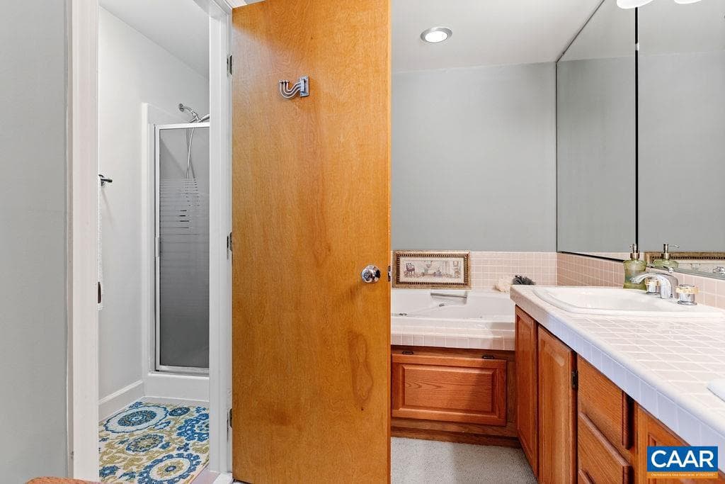 1818 High Ridge Ct Condos photo 29