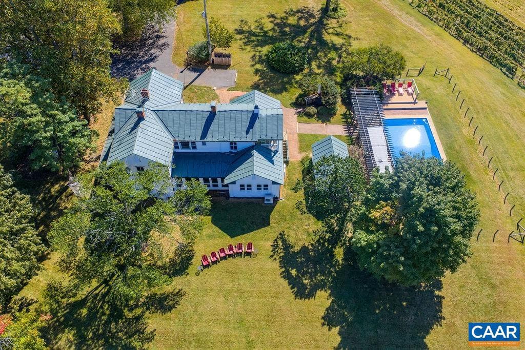 9175 Batesville Rd photo 15