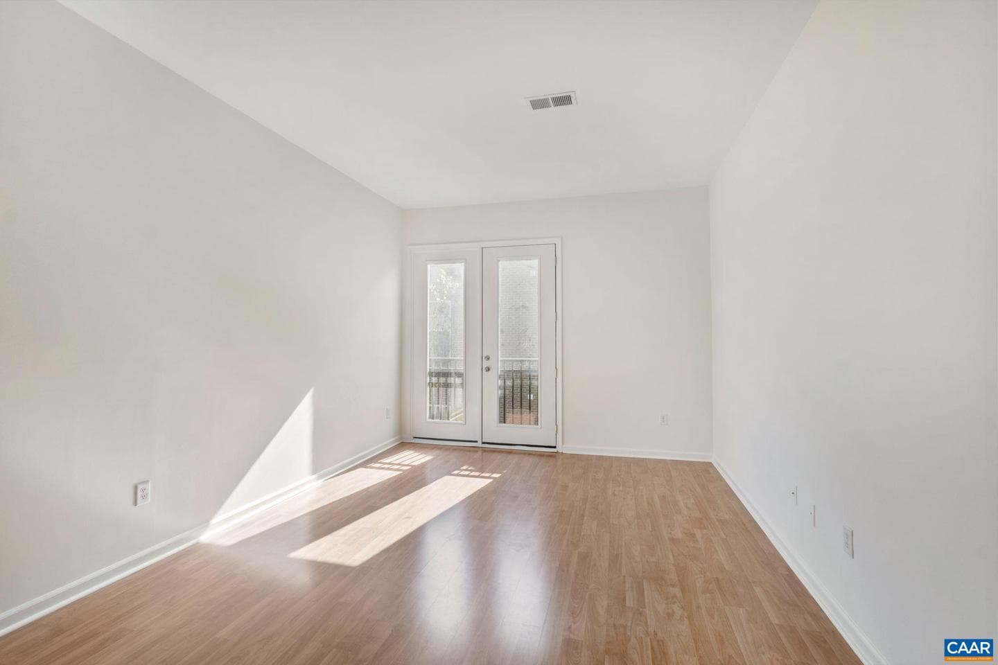765 Walker Sq #4b photo 5