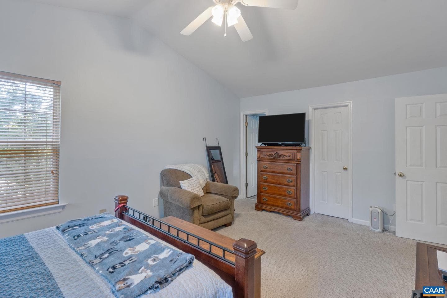 64 Woodlawn Dr photo 15