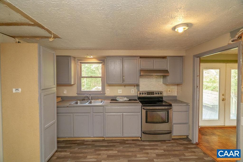 1209 Hollands Rd photo 12