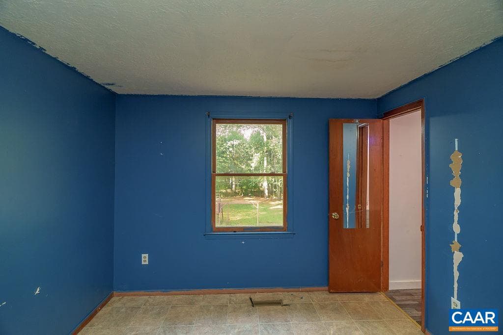 1209 Hollands Rd photo 27