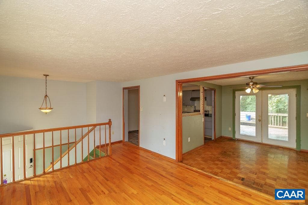 1209 Hollands Rd photo 8
