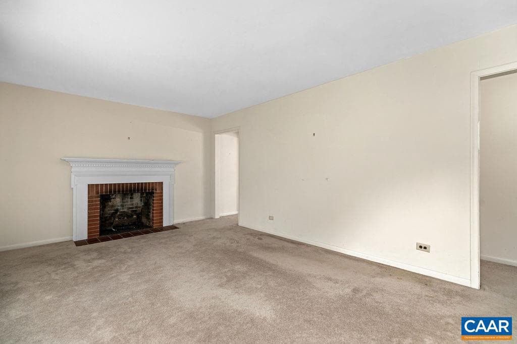 1905 Swanson Dr photo 15