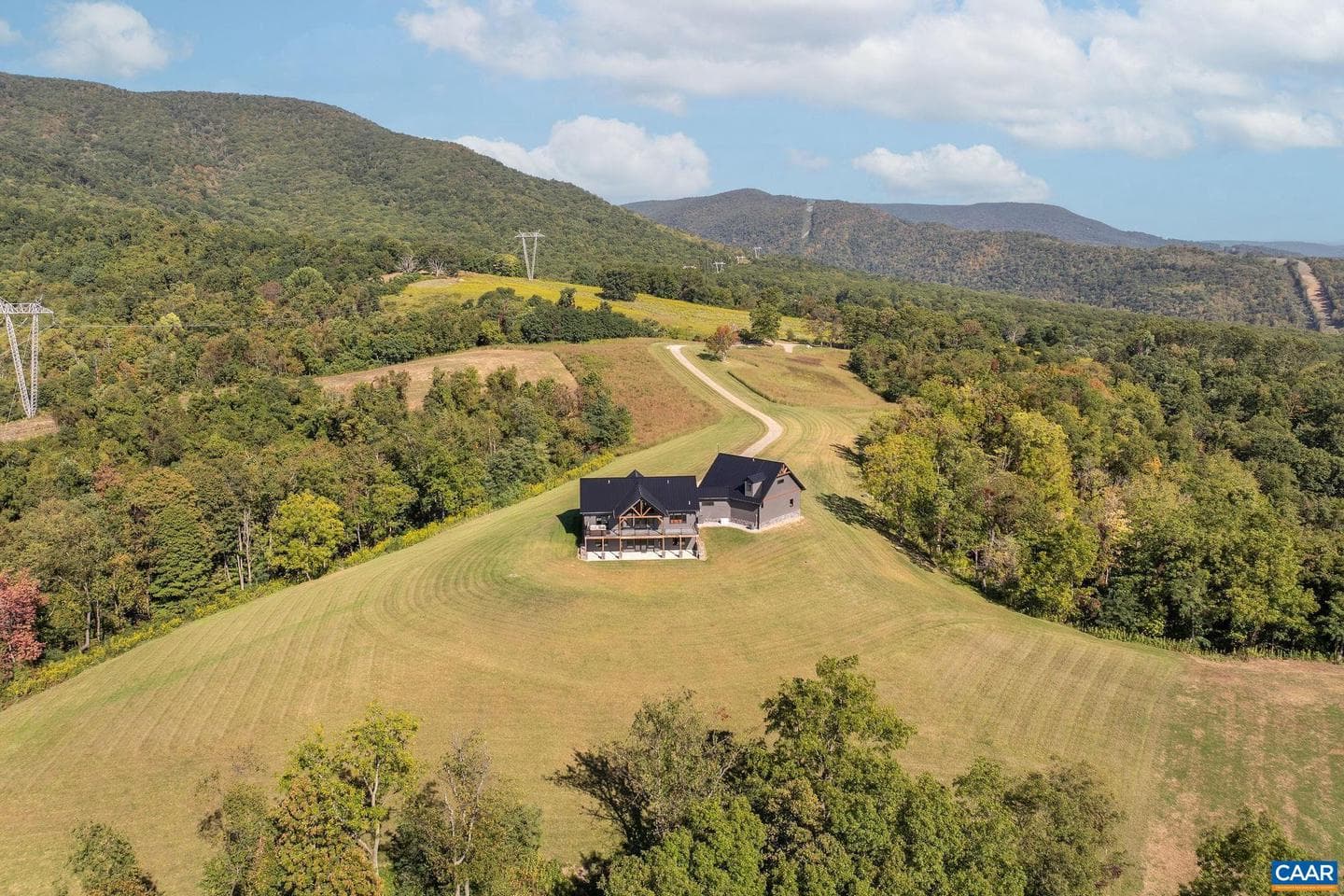 699 Hendrickson Rd photo 4
