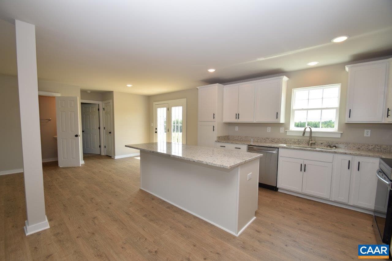 69 Moonstar Ln photo 9