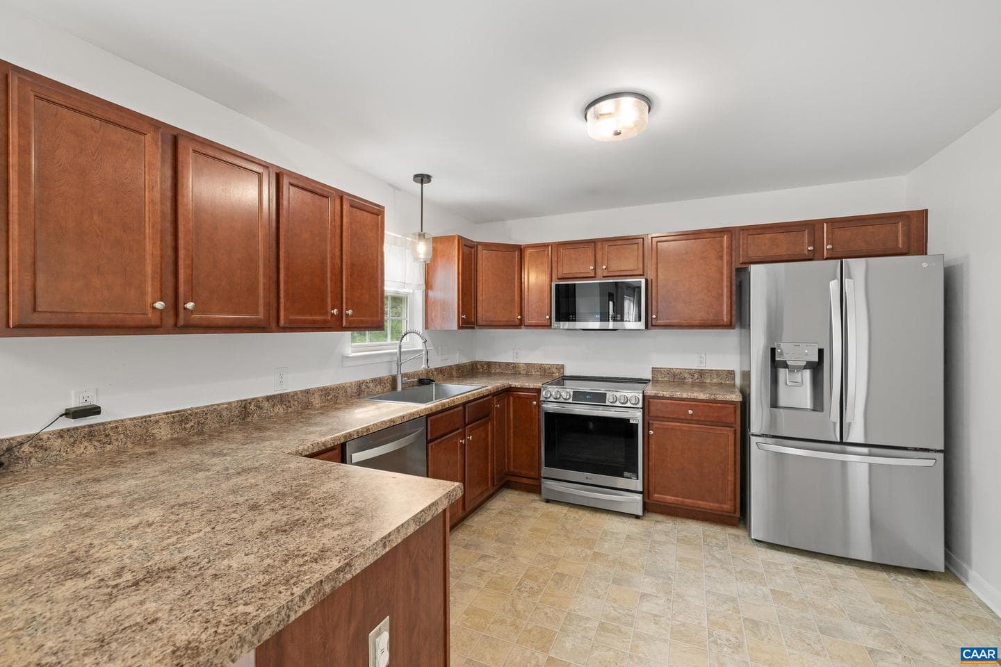 432 Glen Cir photo 14