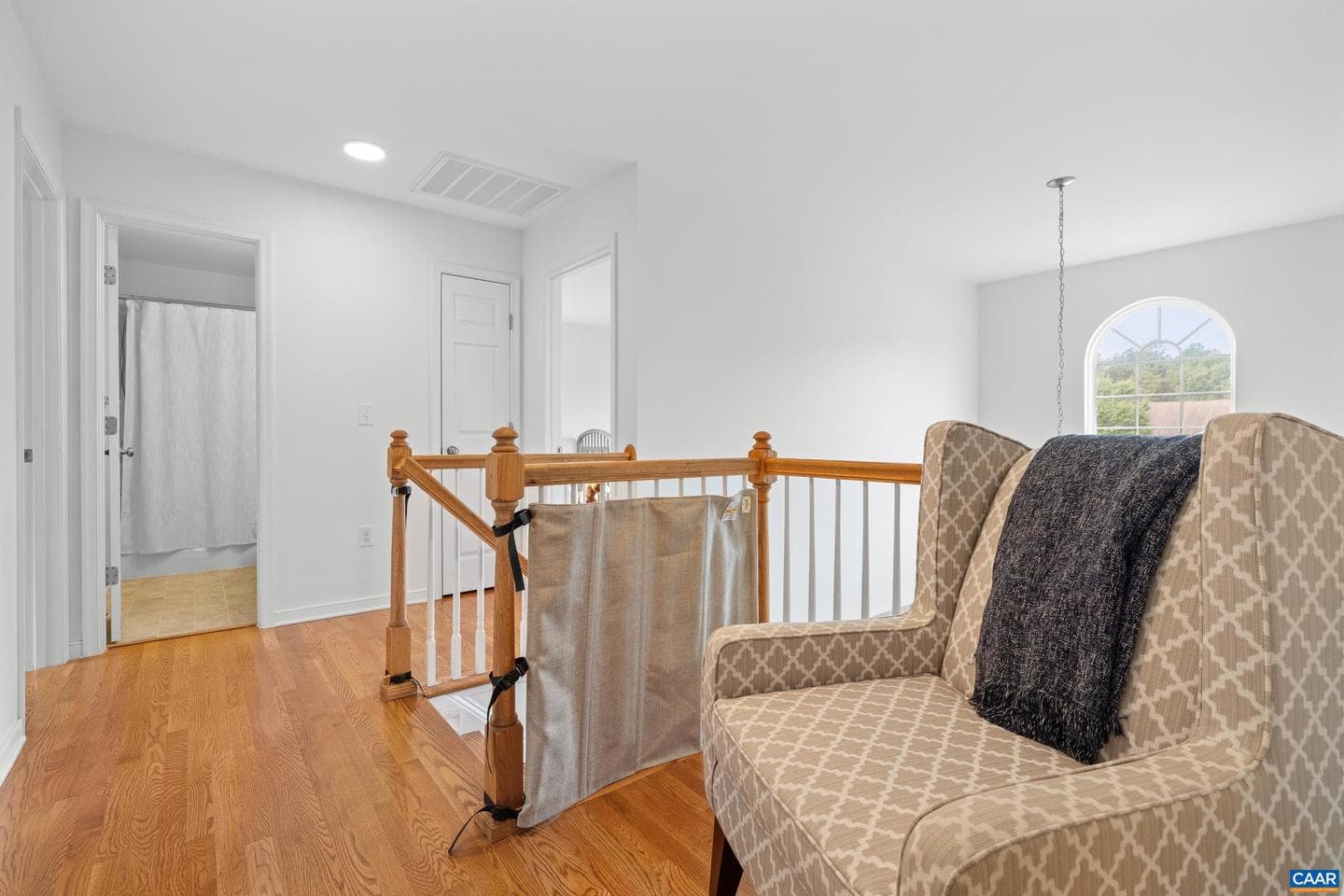 432 Glen Cir photo 23