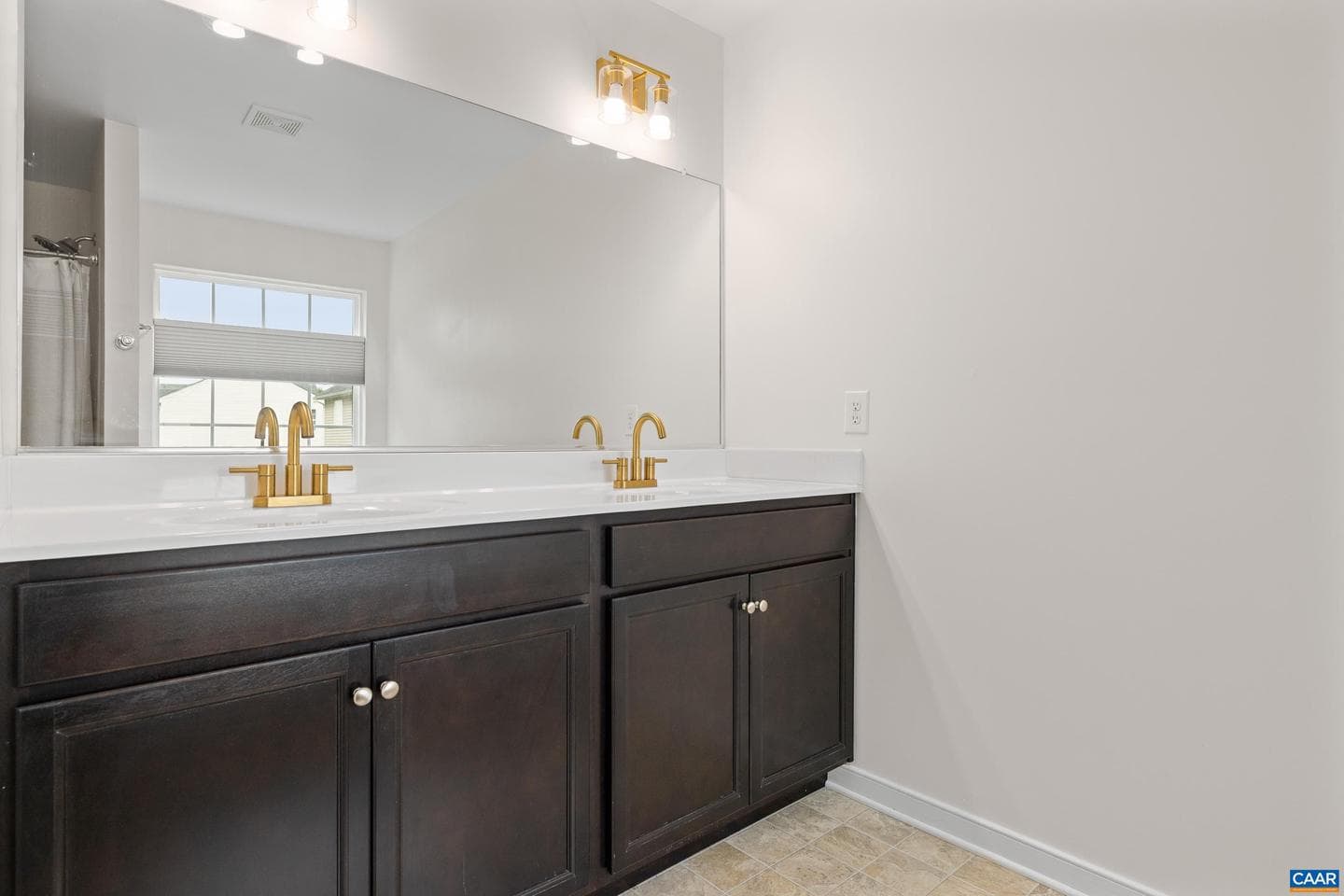 432 Glen Cir photo 33