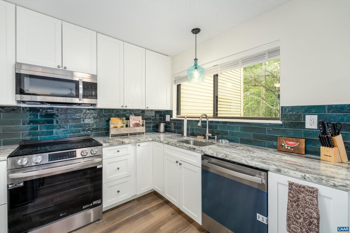 1236 Chatham Rdg photo 8