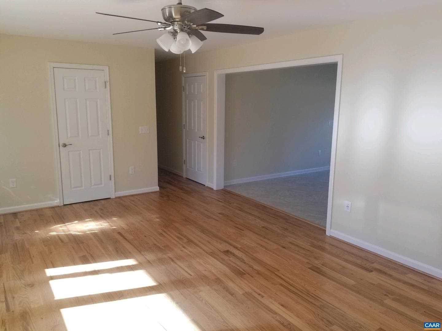 672 Westwood photo 24