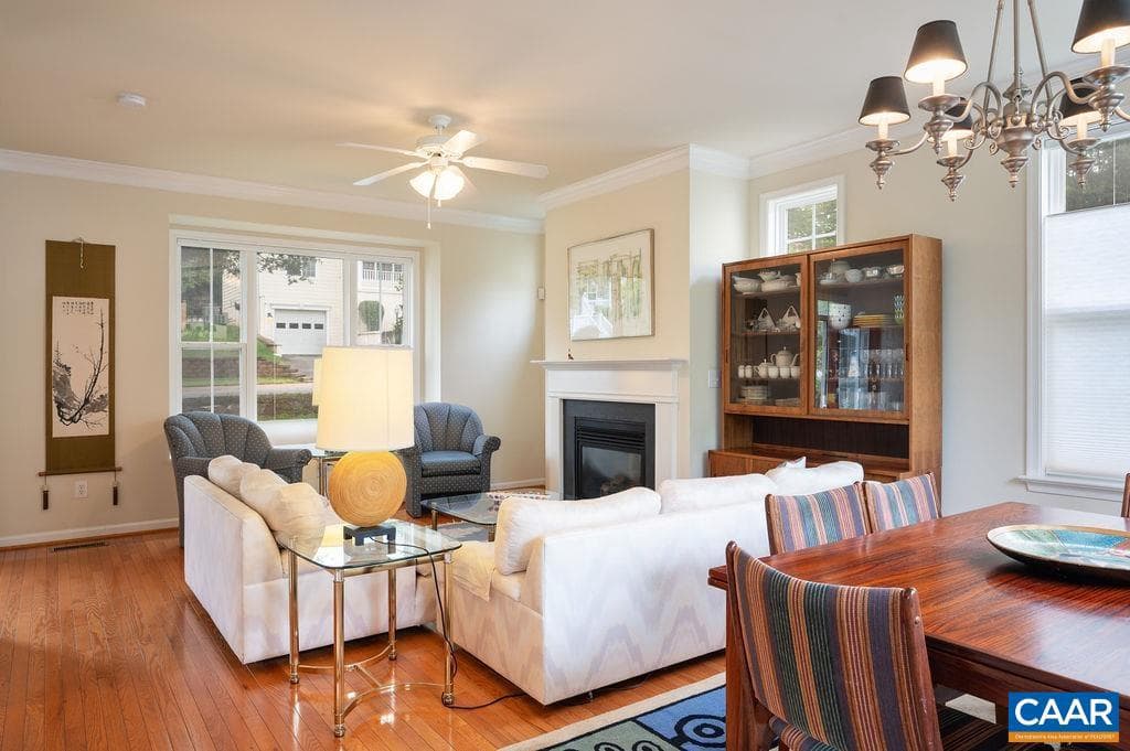 1105 Saint Charles Ct photo 5