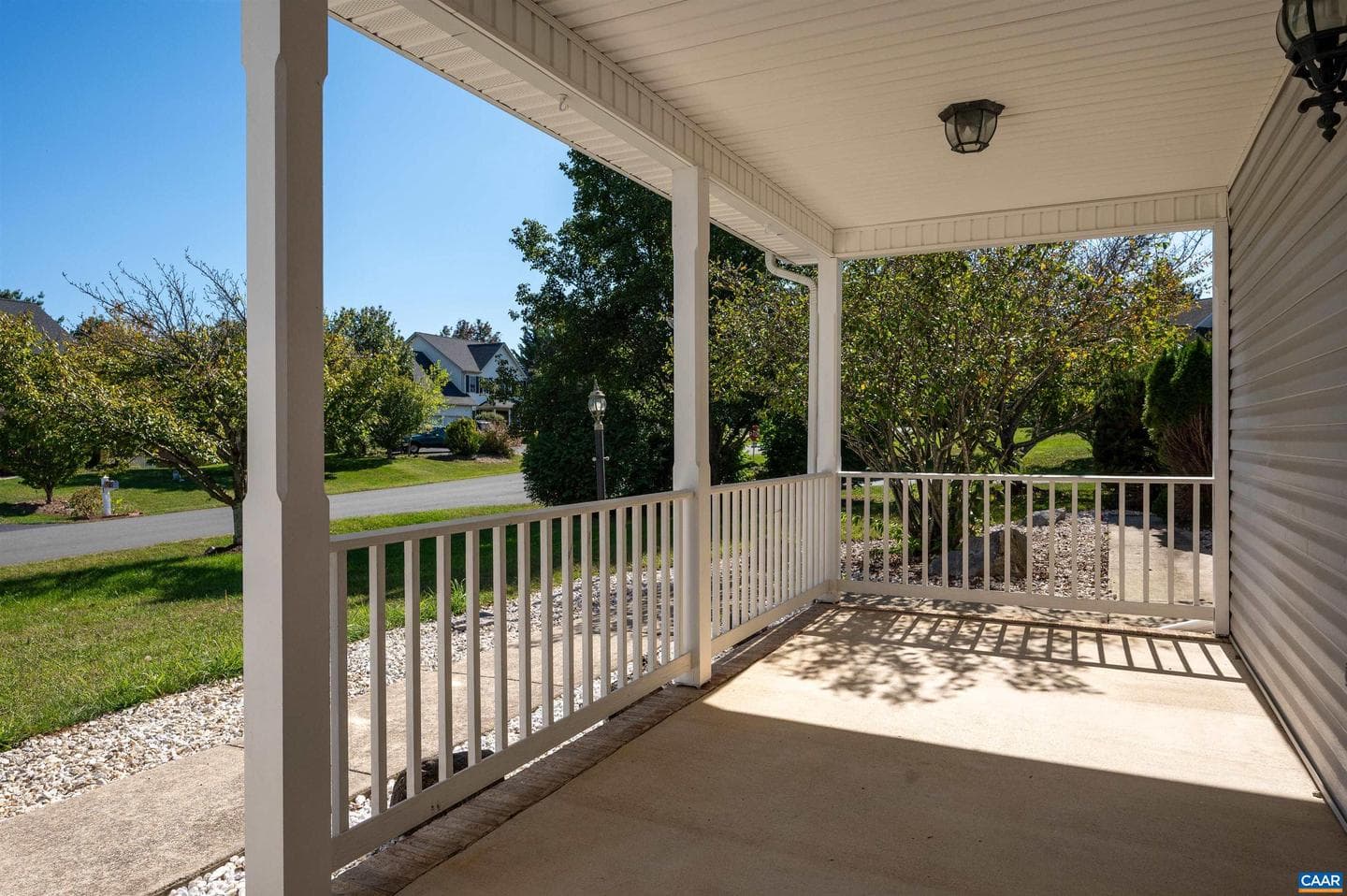 48 Lillian Dr photo 3