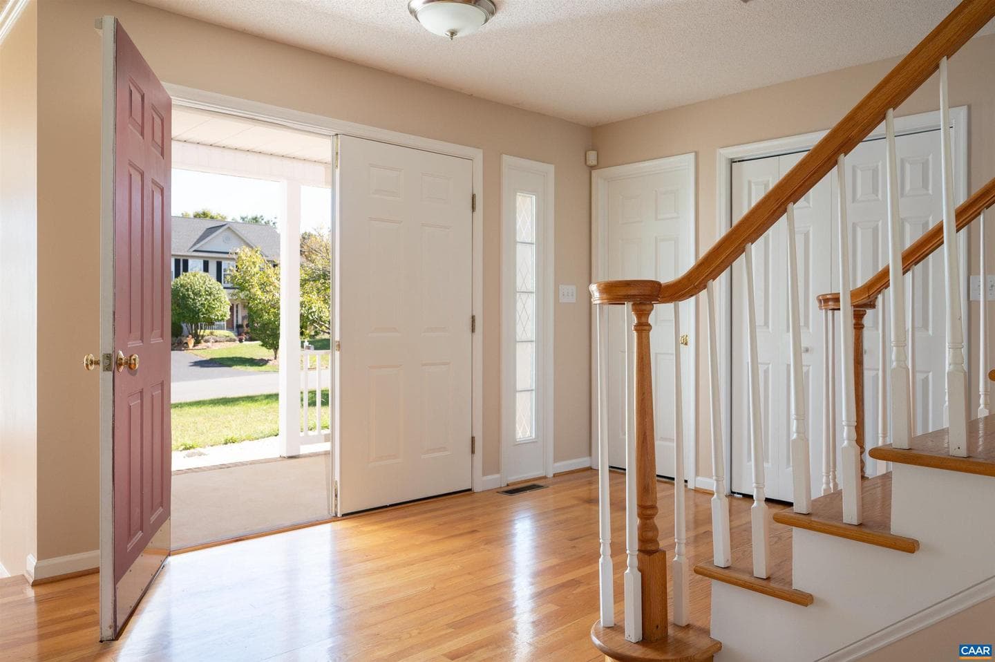 48 Lillian Dr photo 4