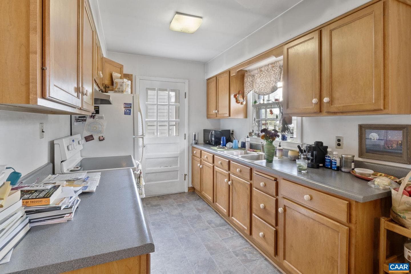1210 Agnese St photo 14