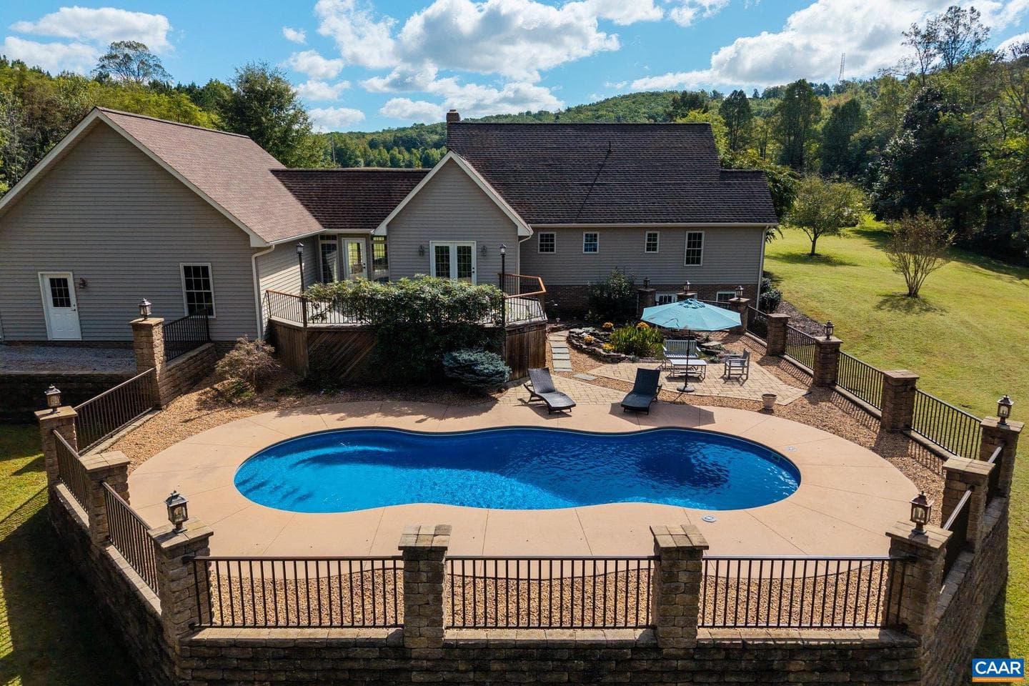 884 Pleasant Gap Dr photo 8