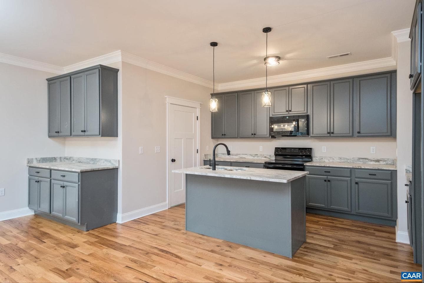 2524 Belvue Rd photo 19
