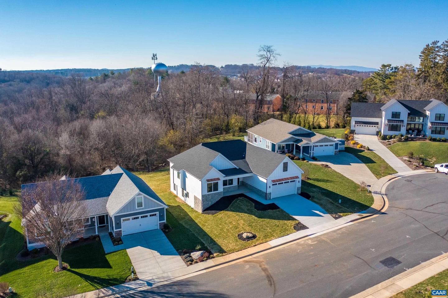 2524 Belvue Rd photo 5