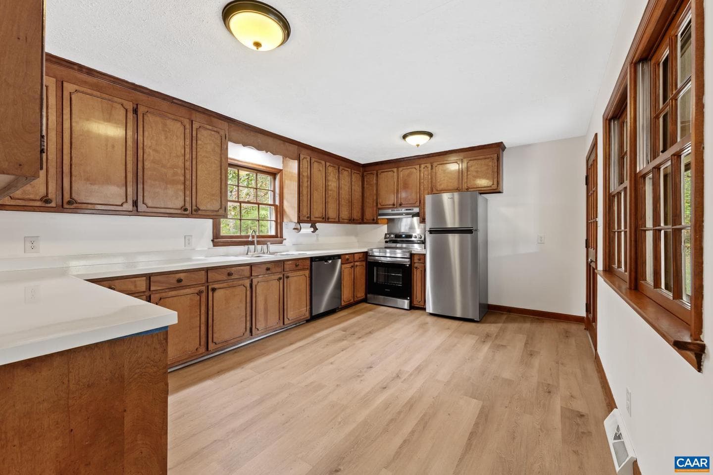 55 Watson Rd photo 12