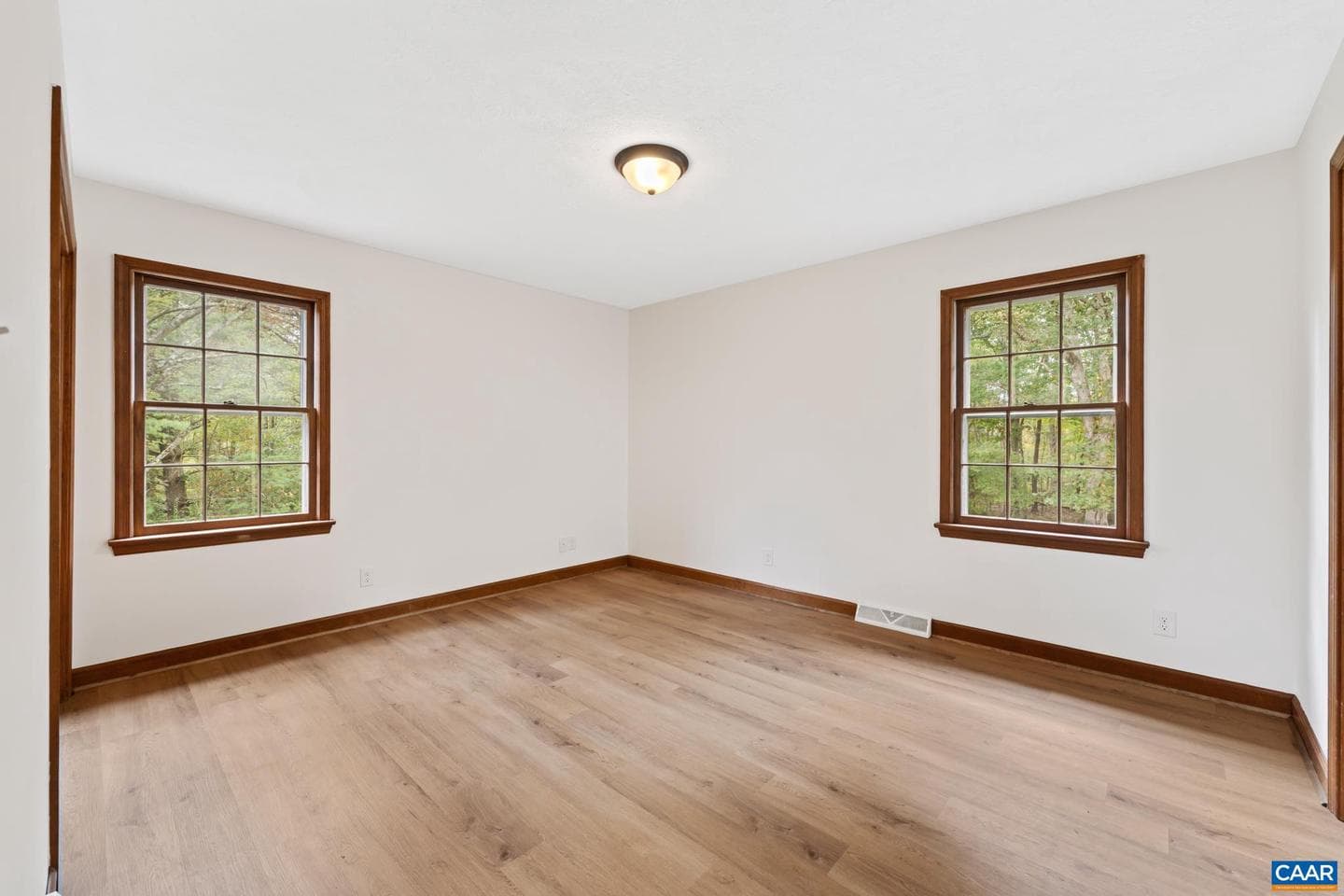 55 Watson Rd photo 18