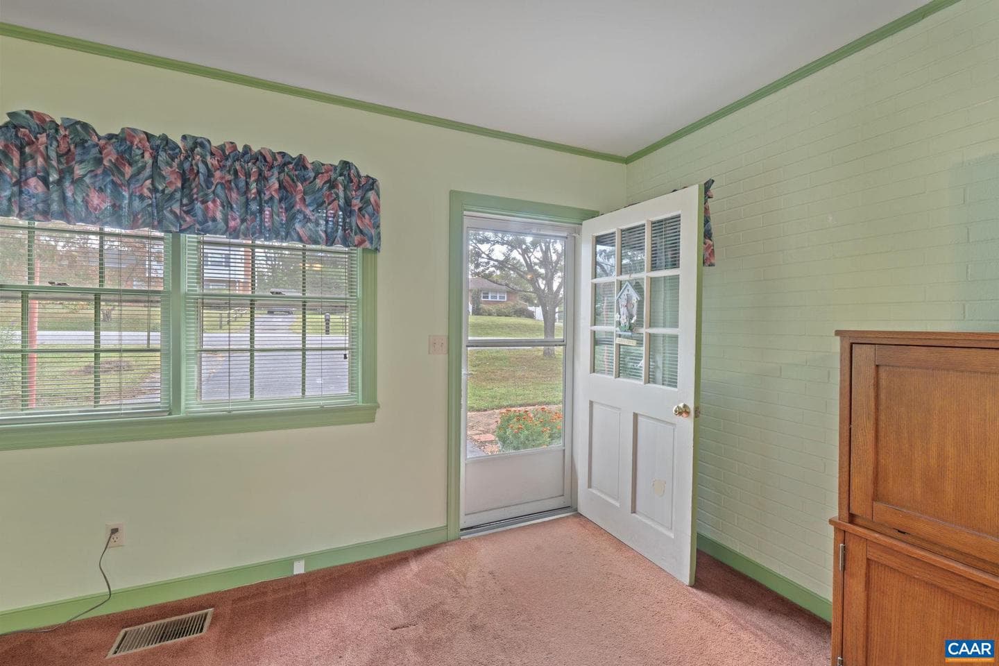 2117 Tarleton Dr photo 12