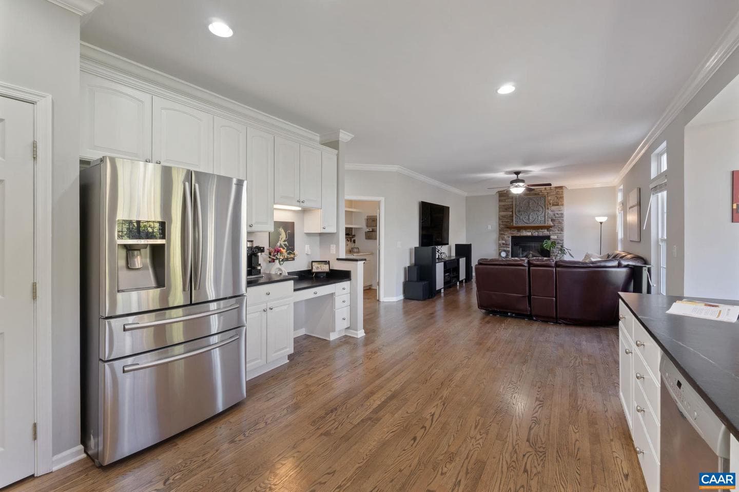 10109 Pond Ct photo 17