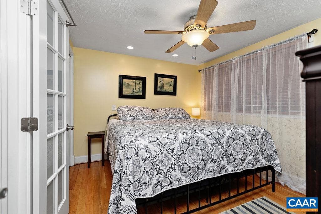 411 Three Ridges Condos photo 14