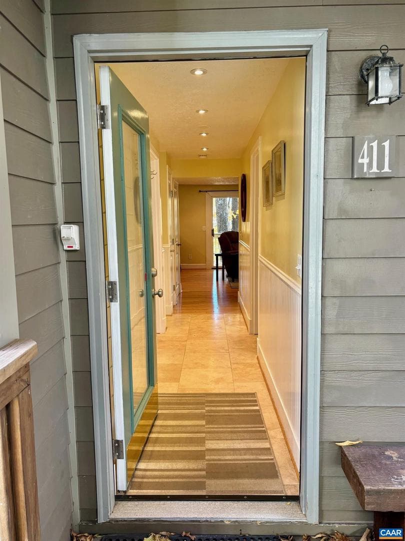 411 Three Ridges Condos photo 2