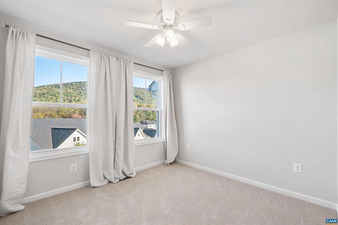 4724 Loyola Way photo 30