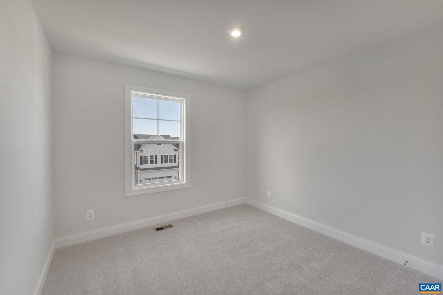 4044 Talen Ln photo 32