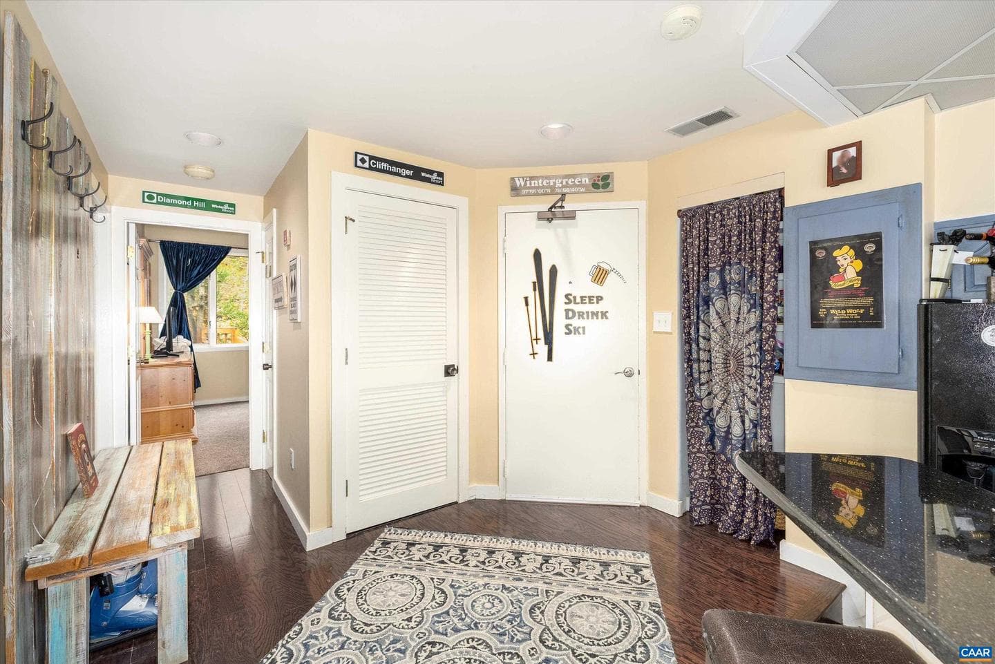 907 Diamond Hill Condos photo 19